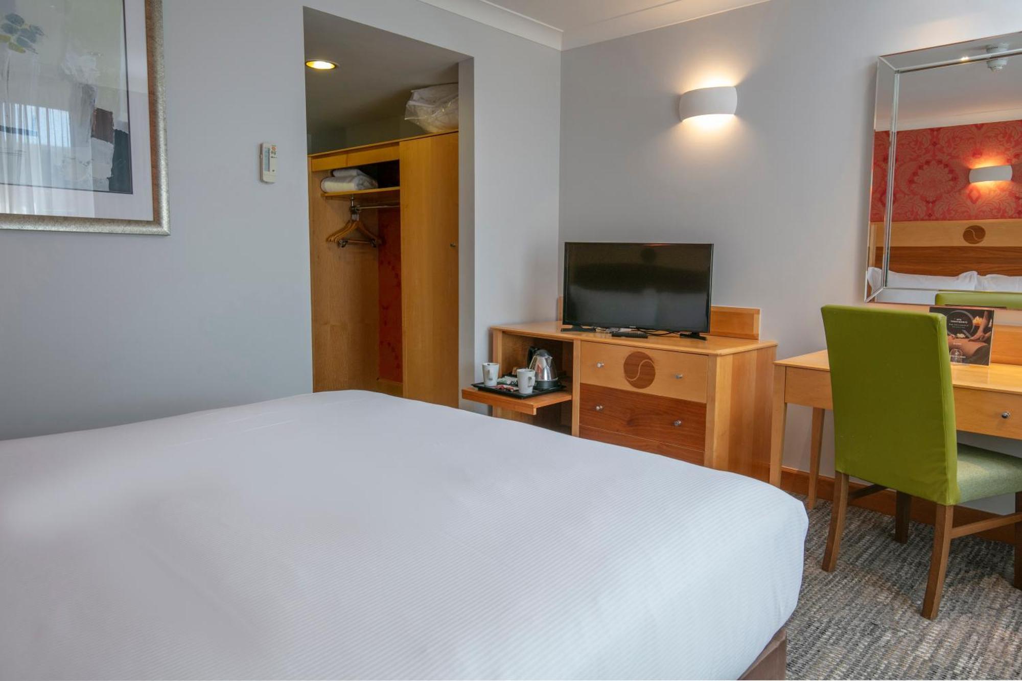 Hampshire Court Hotel & Spa Basingstoke Pokoj fotografie